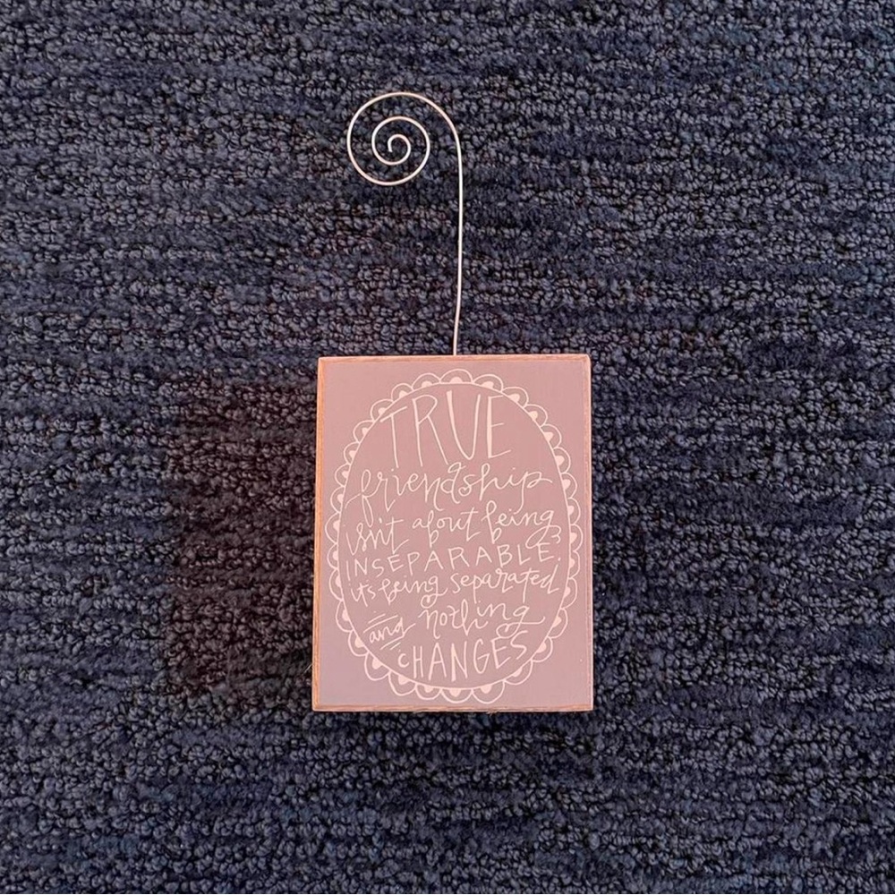 Gray wooden photo holder with white writing!